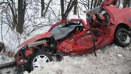 Senior zejm pehlédl auto jedoucí z prava. To se mu stalo osudné. Ilustraní foto.