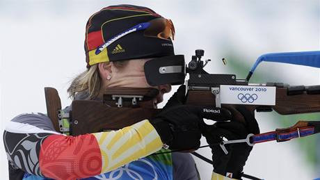 VYLA I STOJKA. Magdalena Neunerová se celou sezonu pi stelb ve stoje trápila, na olympiád ale chybuje málo.