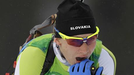 JSEM ZLATÁ? Slovenská biatlonistka Anastasia Kuzminová moná sama neveila tomu, e se stala olympijskou vítzkou.