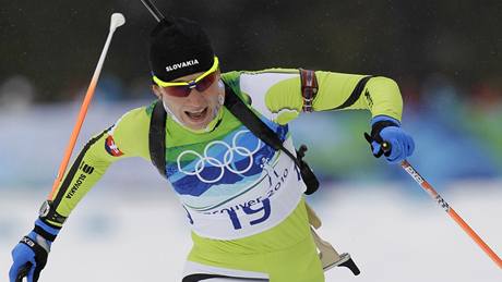 ZLATÝ FINI. Slovenská biatlonistka Anastasia Kuzminová si bí pro olympijské zlato.