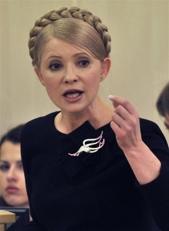 Ukrajinská premiérka u nevyího správního soudu v  Kyjev (19. února 2010)