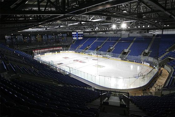 Thunderbird Arena. Zde etí hokejisté odehrají osmifinále s Lotyskem i pípadné tvrtfinále s Finskem