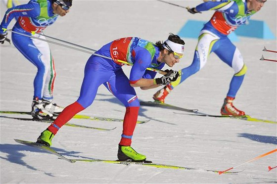 Duan Koíek bhem olympijského závodu dvojic dvakrát spadl. S parákem Koukalem potom na medaili myslet nemohl.