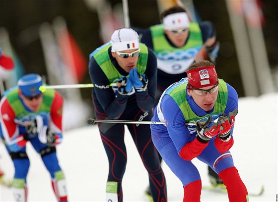 eský bec Luká Bauer na trati olympijské klasické padesátky