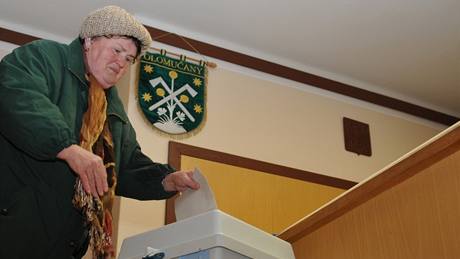 Veřejné referendum v obci Olomučany k výstavbě solární elektrárny Veřejné referendum v obci Olomučany k výstavbě solární elektrárny