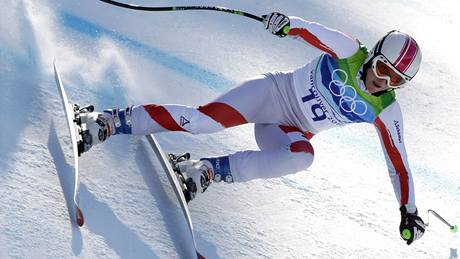 Vítzka olympijského turnaje Super-G Andrea Fischbacherová pi své jízd.