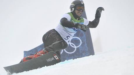 Kanada Jasey Jay bhem sbvé jízdy v závod paralelního obího slalomu snowboardist na ZOH ve Vancouveru.