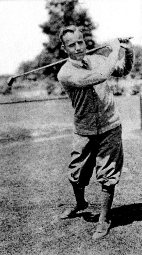 James D. Standish, dvojnásobný vítz amatérského mistrovství Rakouska v Karlových Varech, na fotografii z roku 1915.