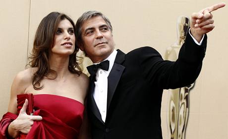 George Clooney a Elisabetta Canalis na 82. udlen filmovch Oscar
