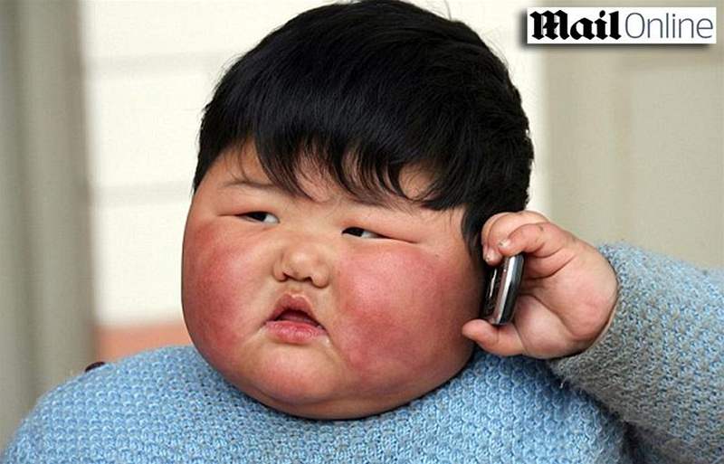 Fotogalerie: Dvouletá Číňanka váží 41,5 kilogramů
