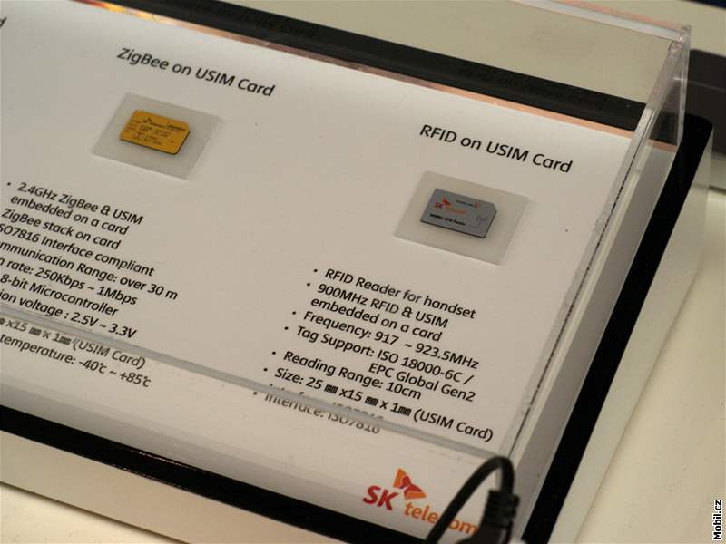 Speciální SIM karty operátora SK Telecom na veletrhu v Barcelon