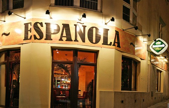 Restaurace Espanola na rohu Botanické a Kotláské ulice v Brn