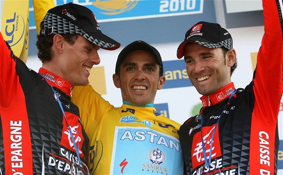 Nejlepí ti cyklisté celkového poadí etapového závodu Paí - Nice. Zleva druhý Alejandro Valverde, vítz Alberto Contador a tetí Luis León Sánchez 