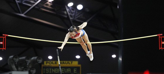 ZASE MÍÍ VZHRU. Svtová rekordmanka Jelena Isinbajevová zmnila trenéra a chce se vrátit na výsluní.