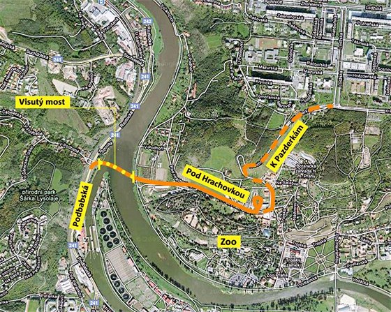 Mapa zobrazuje návrh nové tramvajové trat, která by vedla pes Vltavu.