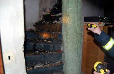 Schodit domu, které zapálil há v rodinném dom ve Svitavách