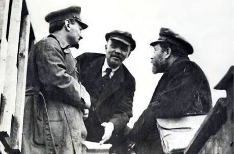 Trockij, Lenin a Kamenv v roce 1919