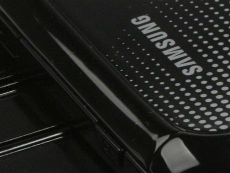 Recenze Samsung B3410 detail