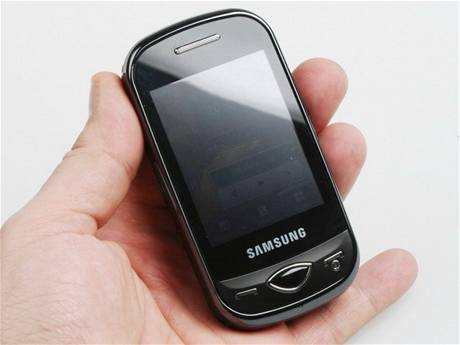 Recenze Samsung B3410 detail