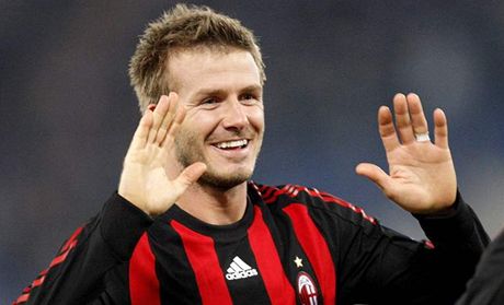 David Beckham by rád zstal v AC Milán.