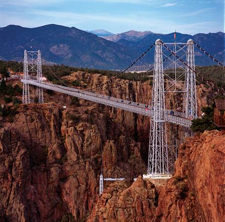 Nejvy visut most na svt - Royal Gorge Bridge - 321 m