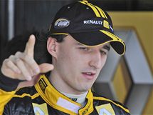 POLSK NJEZDNK. Robert Kubica ped prvnm volnm trninkem GP Bahrajnu.