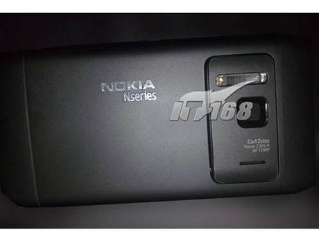 Nokia N8