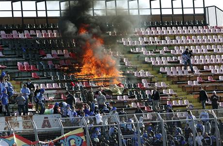 Na stadionu v Trnav ho tribuna, kterou zaplili fanouci Slovanu.