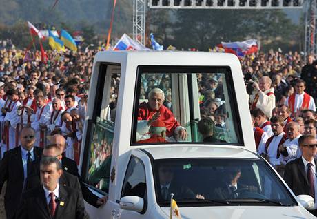 Osobn strci v akci: nvtva papee Benedikta XVI.