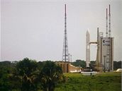 Raketa Ariane se satelitem Astra 3B krátce ped odloením startu (MMS)