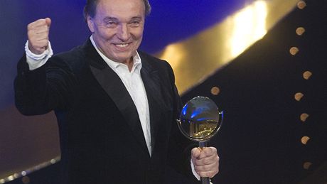 TýTý 2010 - absolutní vítěz Karel Gott TýTý 2010 - absolutní vítěz Karel Gott