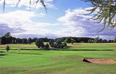 Golfov hit Musselburgh.