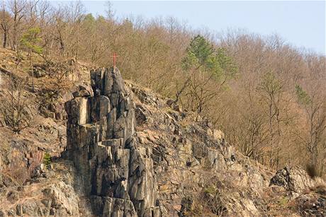 Na levm behu eky mete pozorovat vrazn skaln tvar oznaovan jako Pikovick jehla. 