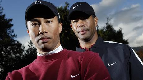 Dvojnci Tigera Woodse, Herme Chua (vlevo) a Cahn Oxelson. 