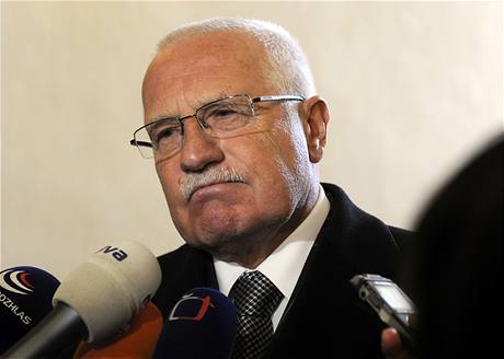 Prezident Václav Klaus pipravuje projev pro Snmovnu.