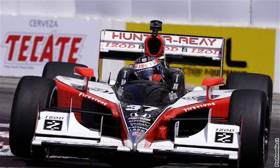 Ryan Hunter-Reay na okruhu Long Beach v závod série IndyCar.