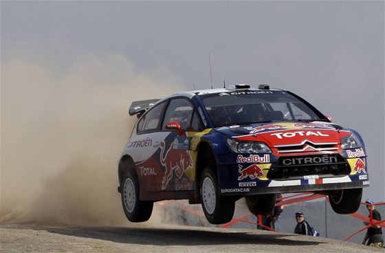 FRANCOUZSKÝ LÍDR. Sebastien Loeb v Turecké rallye bojuje o vítzství.