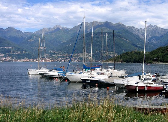 Itálie, jezero Como, v pozadí Gravedona