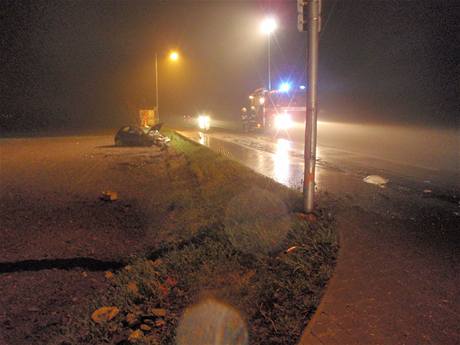 Nehoda vozu znaky Ford Ka u Blan na Kromsku (13.4.2010)