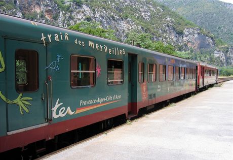 Francie, Train des Merveilles (Vlak zzrak) ve stanici Fontan-Saorge (Mercantour)