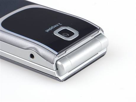 Nokia 7020 fold