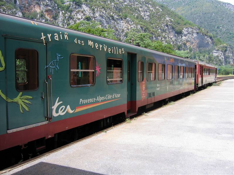 Francie, Train des Merveilles (Vlak zázrak) ve stanici Fontan-Saorge (Mercantour)