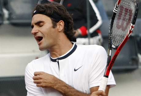Roger Federer má antukovou premiéru za sebou. V ím postoupil s krajanem Allegrem do 2. kola tyhry