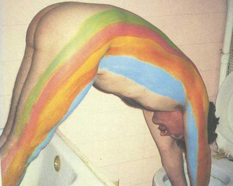 Psliby minulosti - Cezary Bodzianowski: Rainbow, Bathroom, Lodz, 1995.