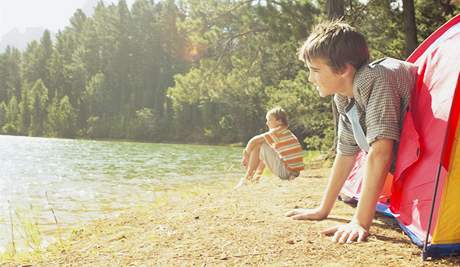 Volné víkendy a denn est hodin práce - to je reim workcamp. Zbytek asu se úastníci poznávají.