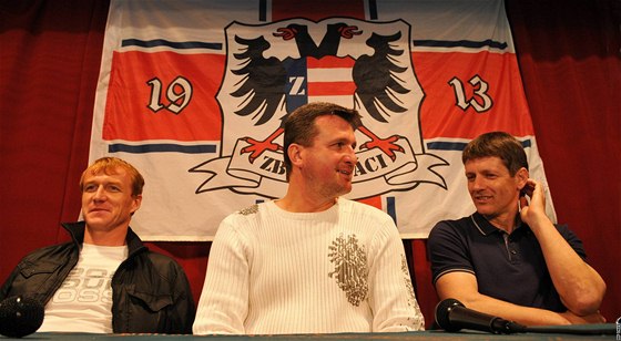 Setkání veterán fotbalového týmu Zbrojovka s fanouky v brnnském klubu elepka.