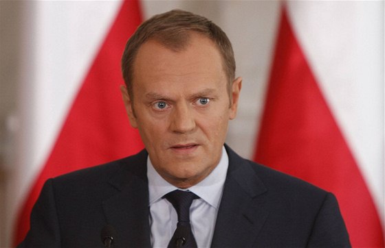 Polský premiér Donald Tusk na tiskové konferenci k vyetování smolenské katastrofy (28. dubna 2010)