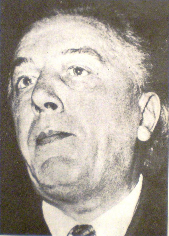 André Breton, francouzský spisovatel, filozof a básník.