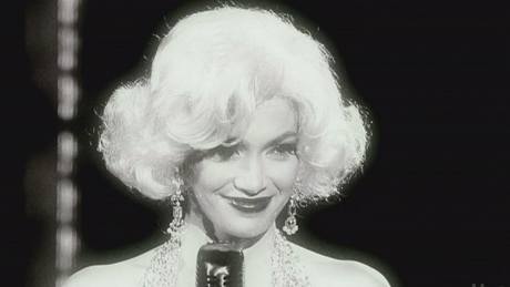 Jennifer Lopezová jako Marilyn Monroe Jennifer Lopezová jako Marilyn Monroe