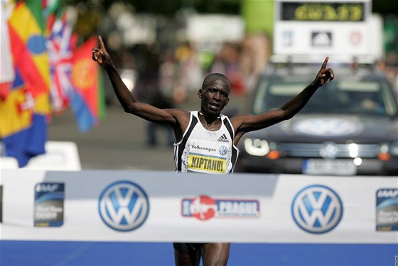 Hvzdou plmaratonu bude Eliud Kiptanui, vytrvalec z Keni.